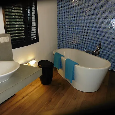 Arendvlucht Montfort Bed & Breakfast